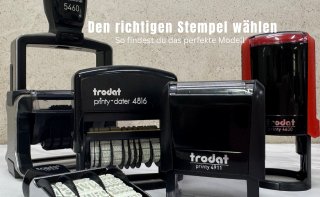 Verschiedene Trodat Stempel auf Schreibtisch: Printy 4816, Printy 4911, Professional 5460 und Printy 4630